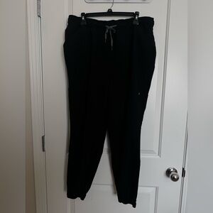 Jaanuu Women's Black Jogger Pants